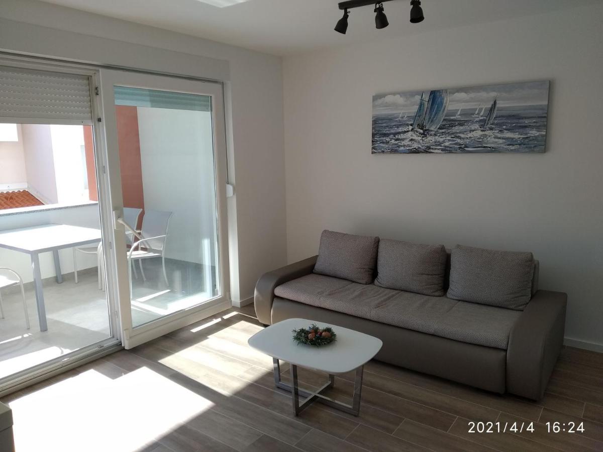 Relax Apartments Novalja Luaran gambar