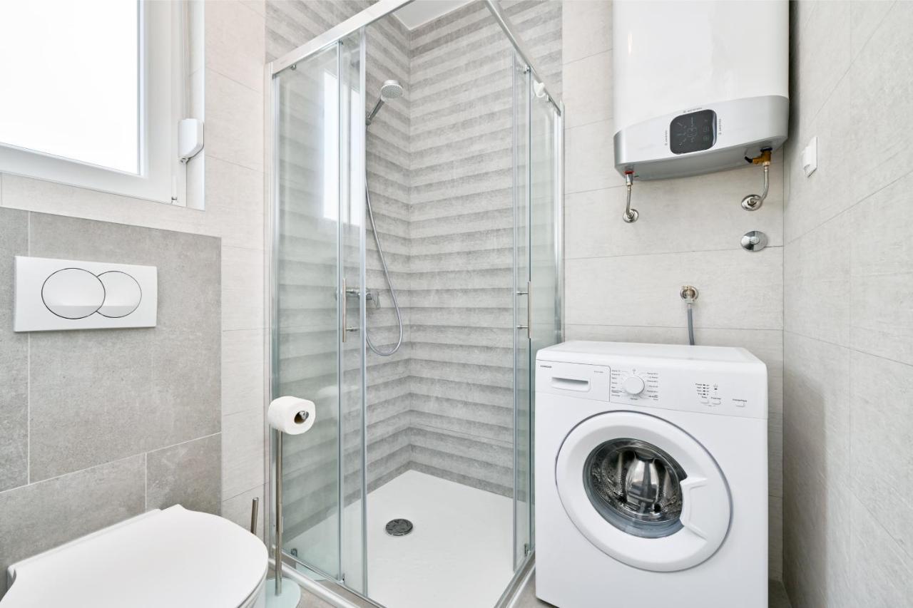 Relax Apartments Novalja Luaran gambar