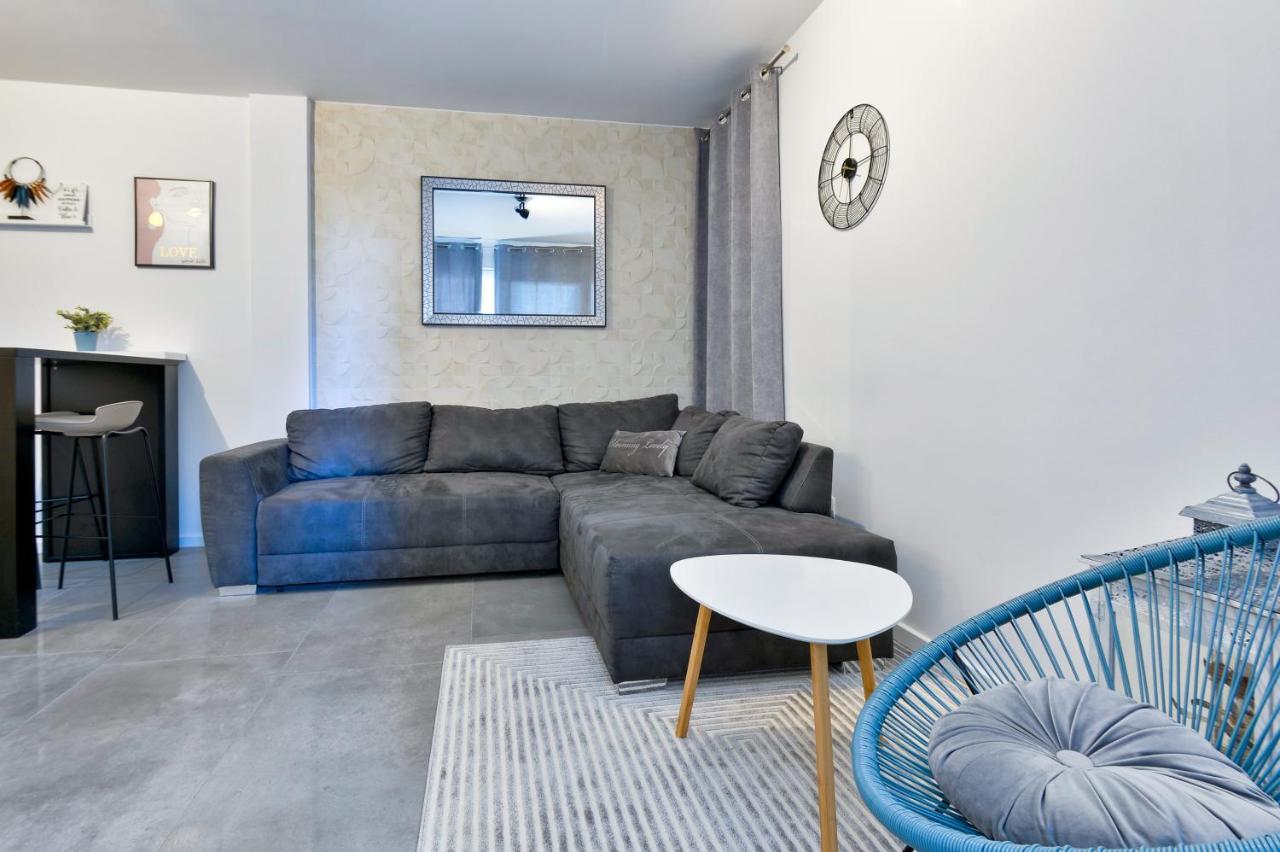 Relax Apartments Novalja Luaran gambar