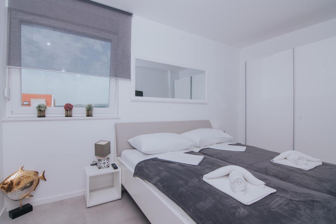 Relax Apartments Novalja Luaran gambar