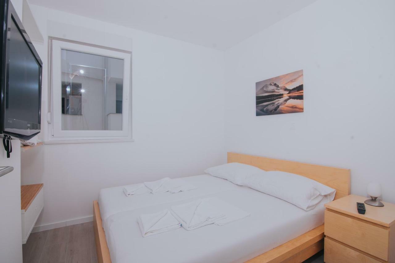 Relax Apartments Novalja Luaran gambar