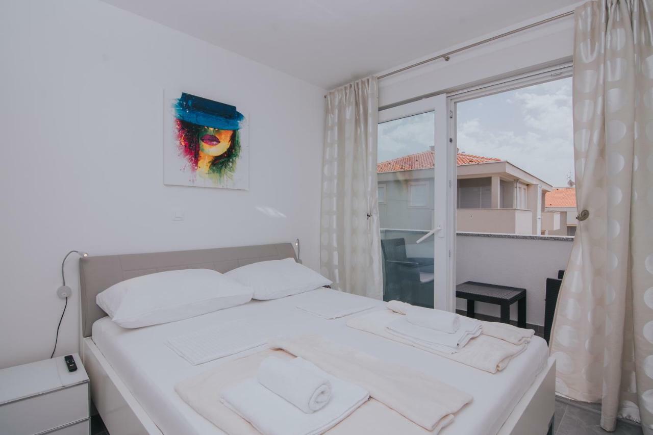 Relax Apartments Novalja Luaran gambar